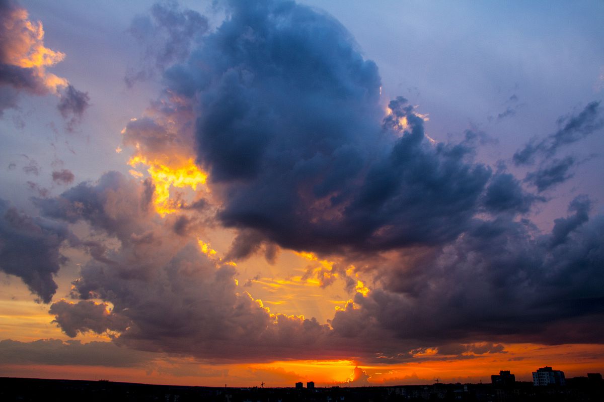 Хмари над Вишенькою