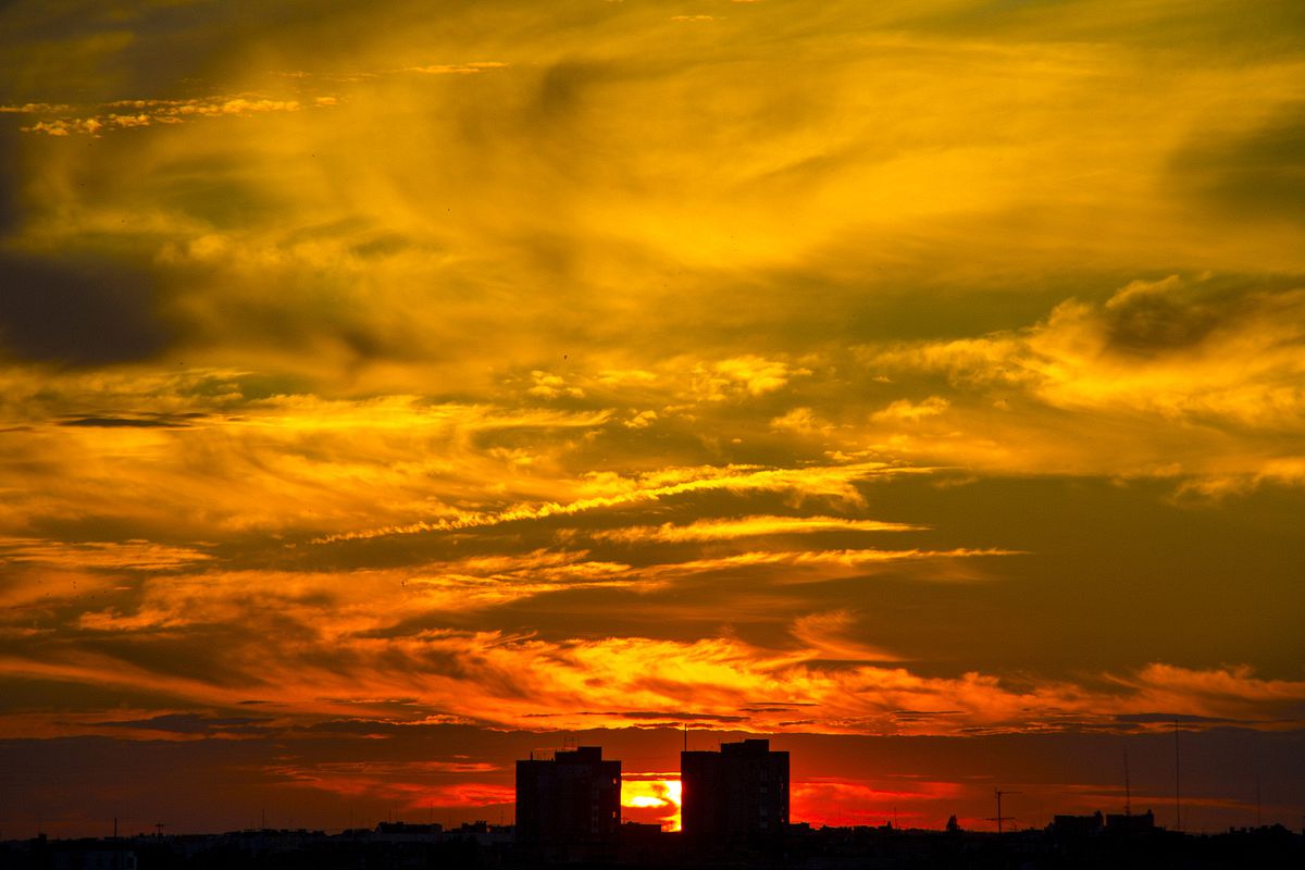 Багряне небо