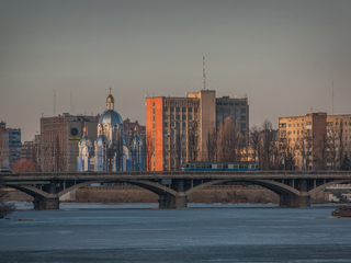 Вид на центральний міст