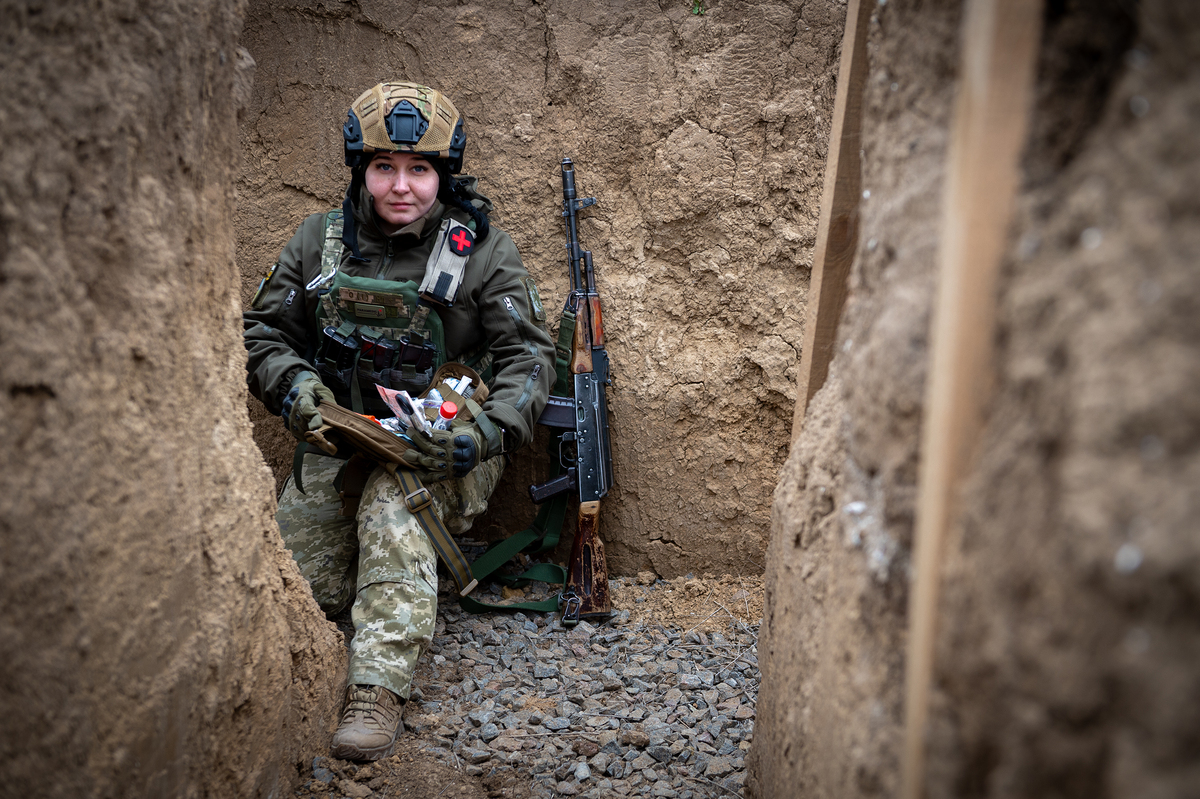 BORYS BUKHMAN / Окопно-бліндажні портрети. 1