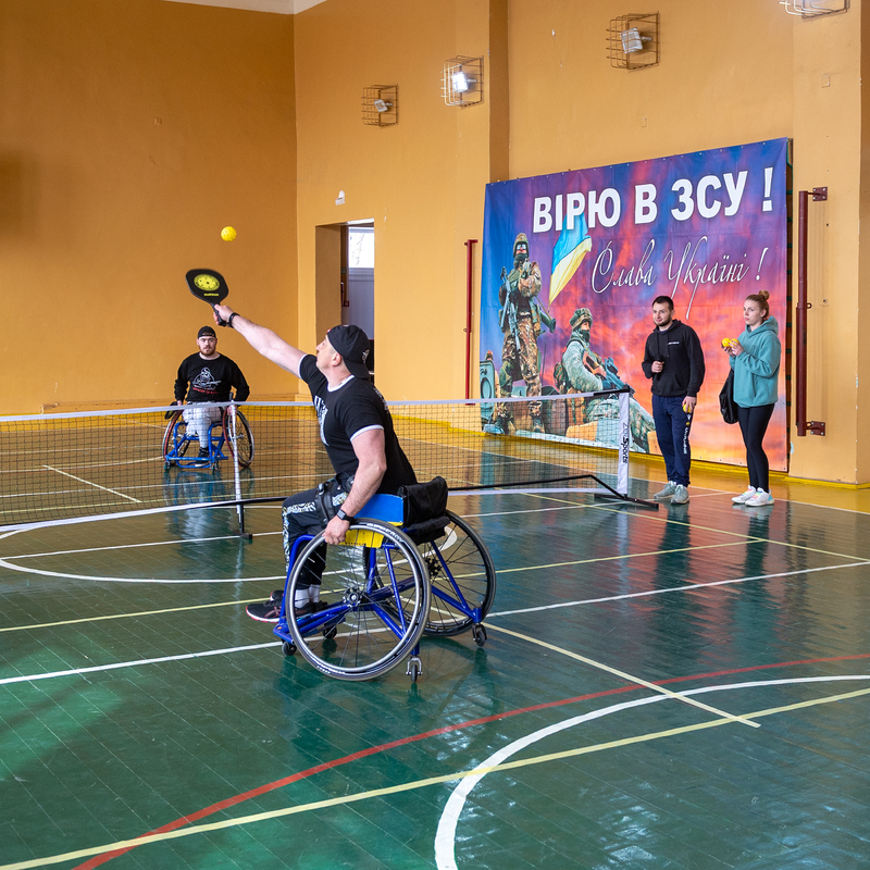 Незламані.4