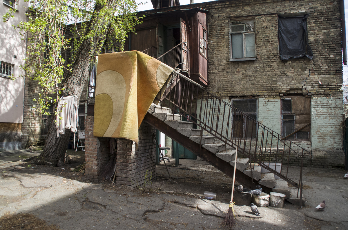 Неаристократичні будні (єдине житлове приміщення будинку)