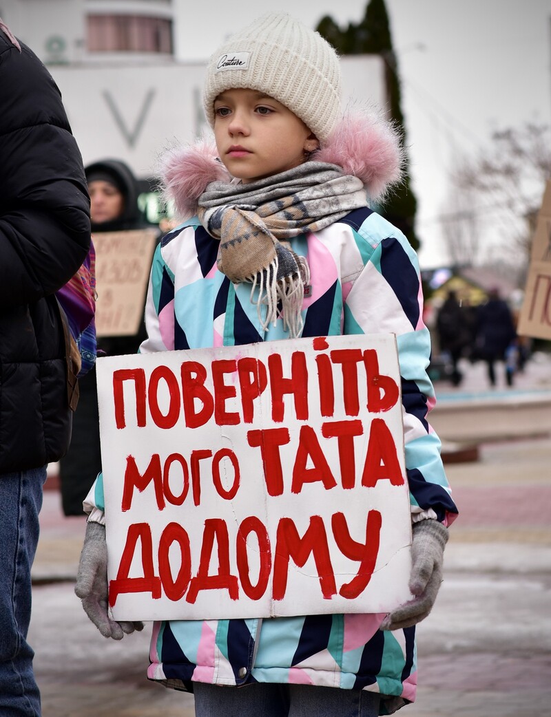 Return the heroes from captivity3