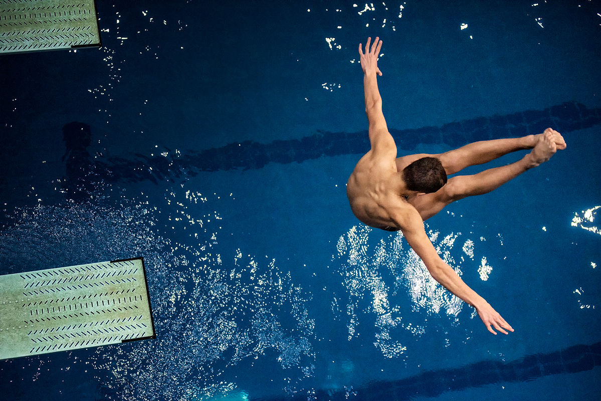 Стрибки в воду