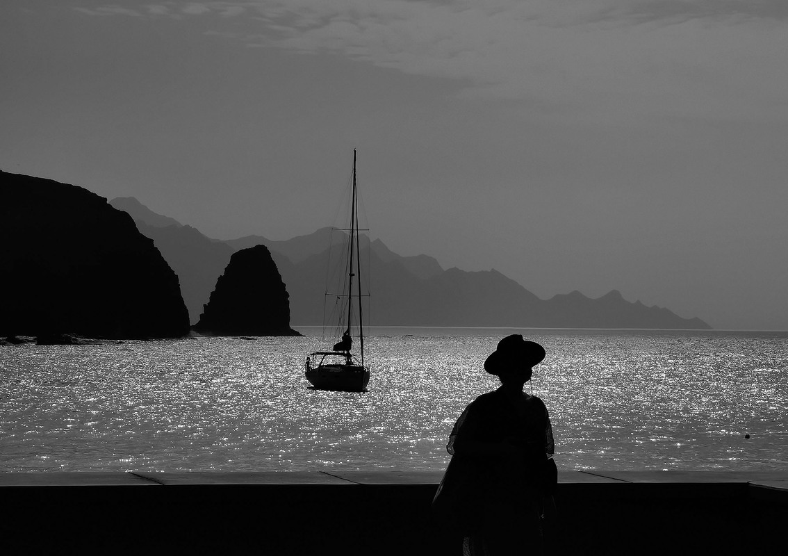 Ships, people, distant lands