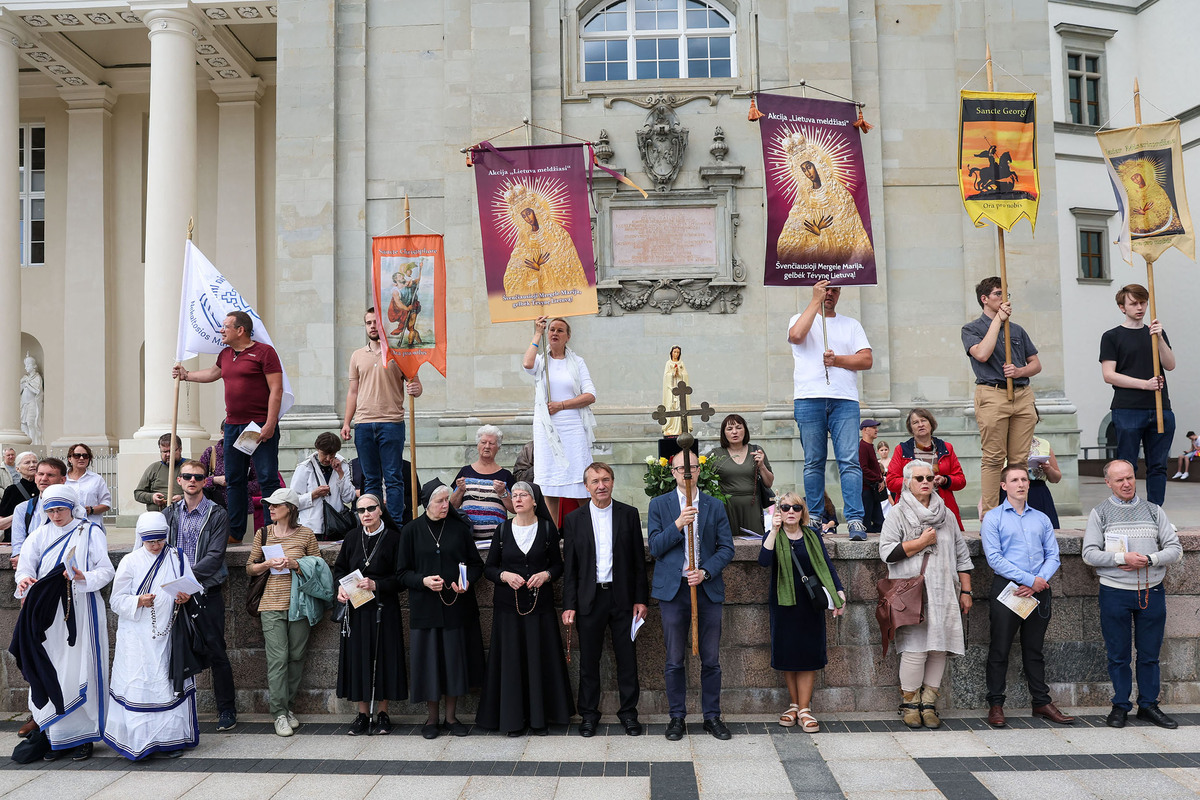 Protest against LGBT parade
