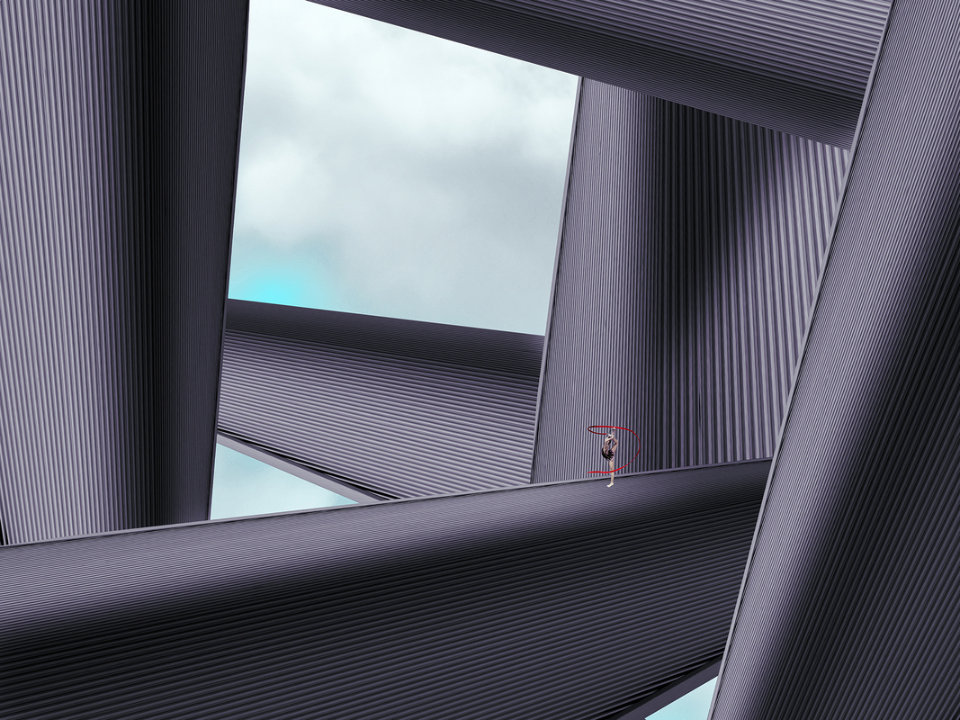 BETWEEN SPACE AND MOVEMENT