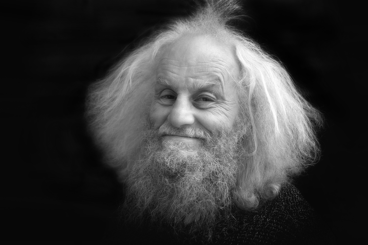 Посмішка незнайомої людини