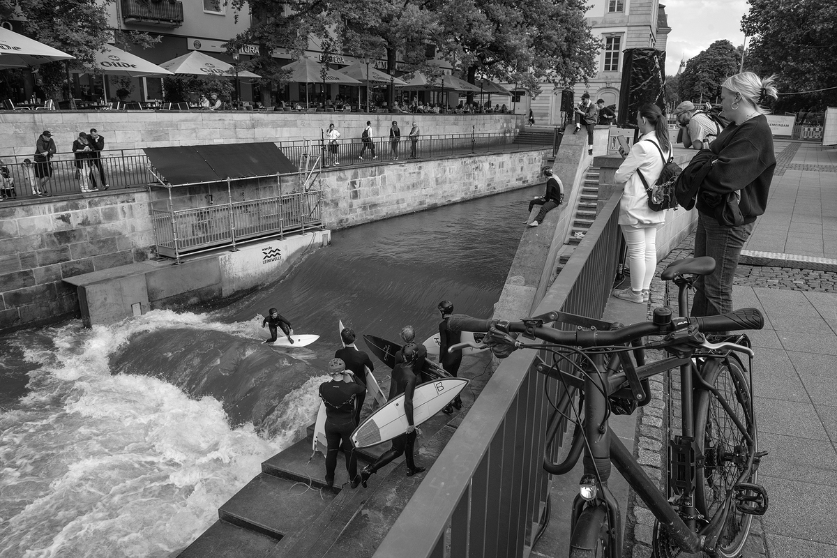 Мрії про великі хвилі.