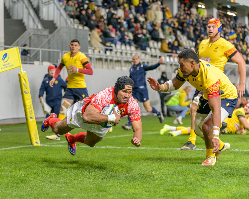 Diving for the touchdown