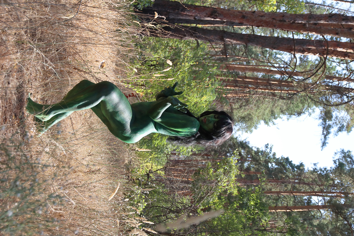 Грозовиця — лісова мавка, котра з’являється під час грози.