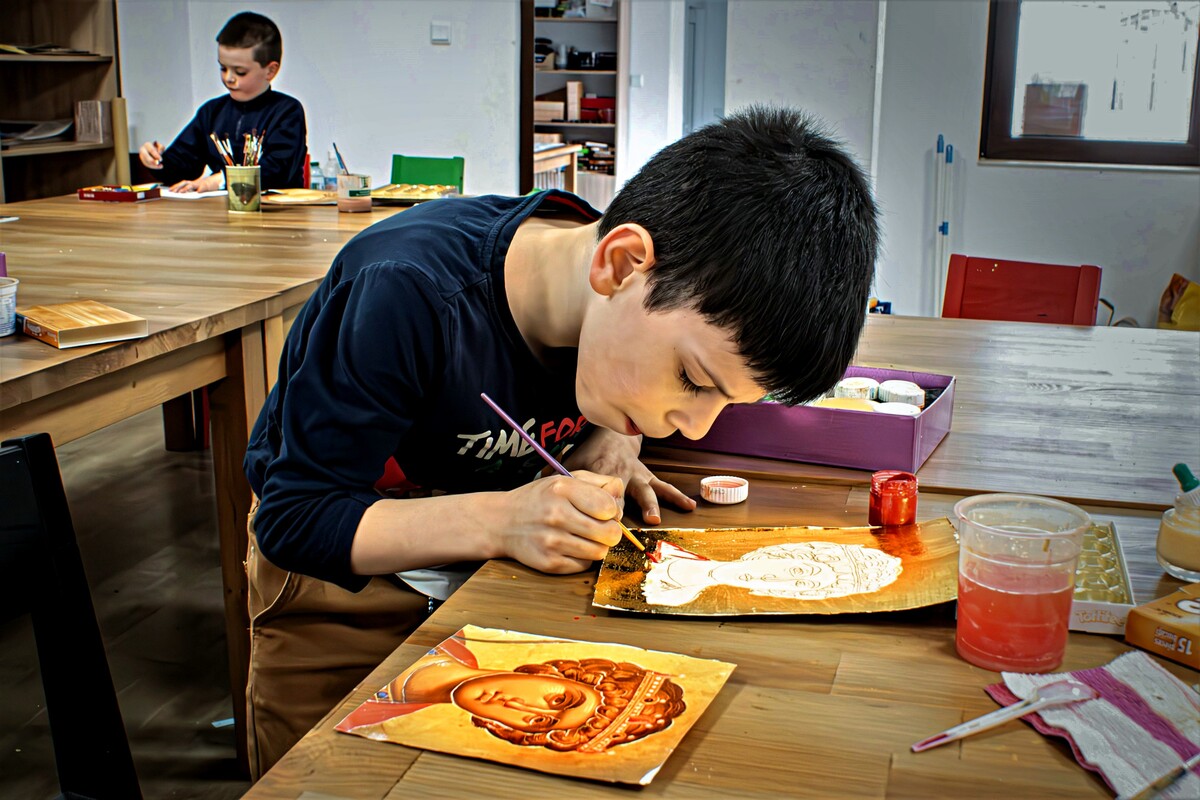 To draw Saint George