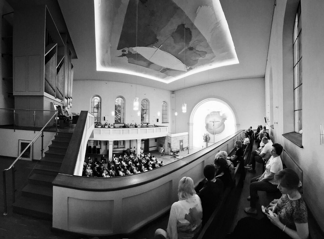 Слухаємо гру маестро Бернара Струбера