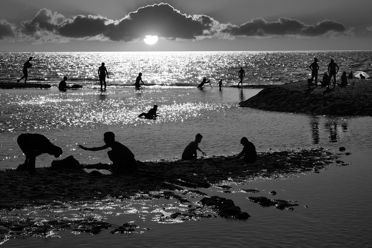 На заході сонця