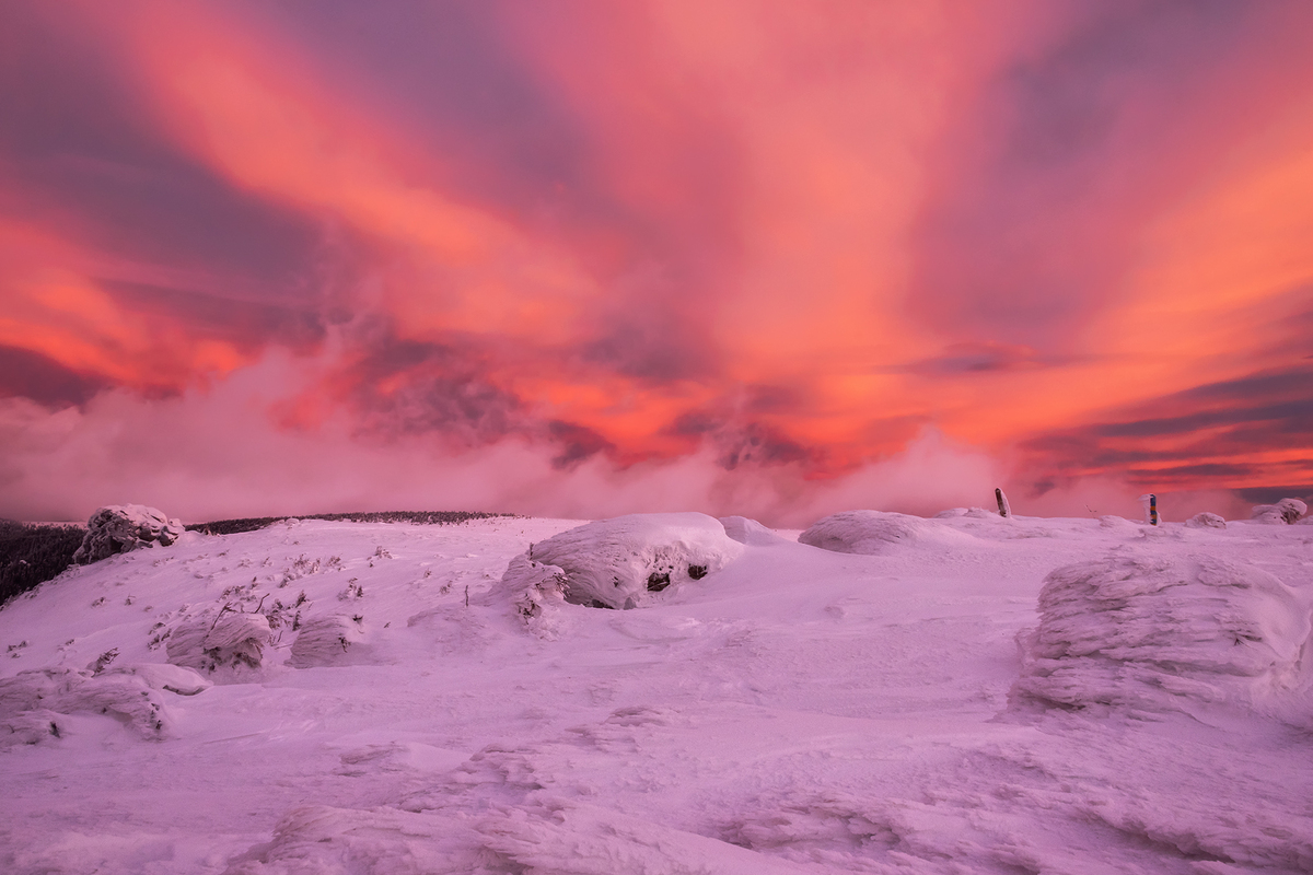 Світло в горах