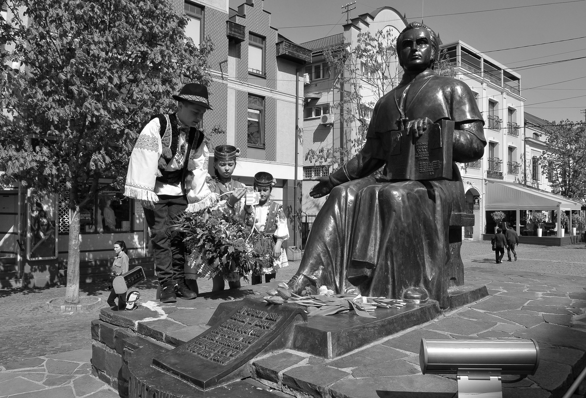 To the great Dukhnovich.