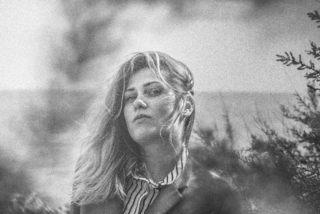 Тільки море за спиною