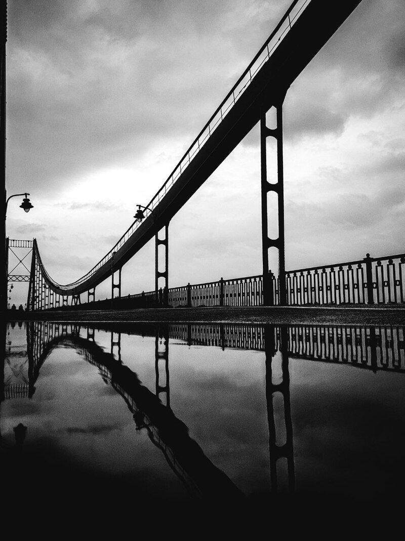 Ukrain Bridge