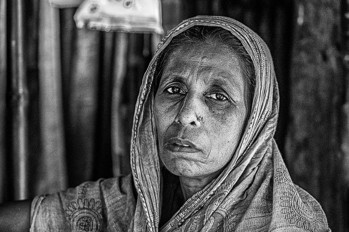 Woman From Slum 7382