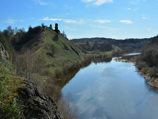 р.Случ Руїни Губківського замку
