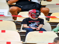 Щоб усі боялись і не насміхались