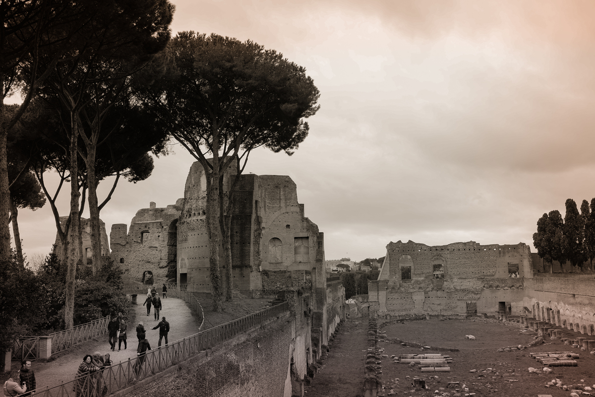 руїни казкового минулого