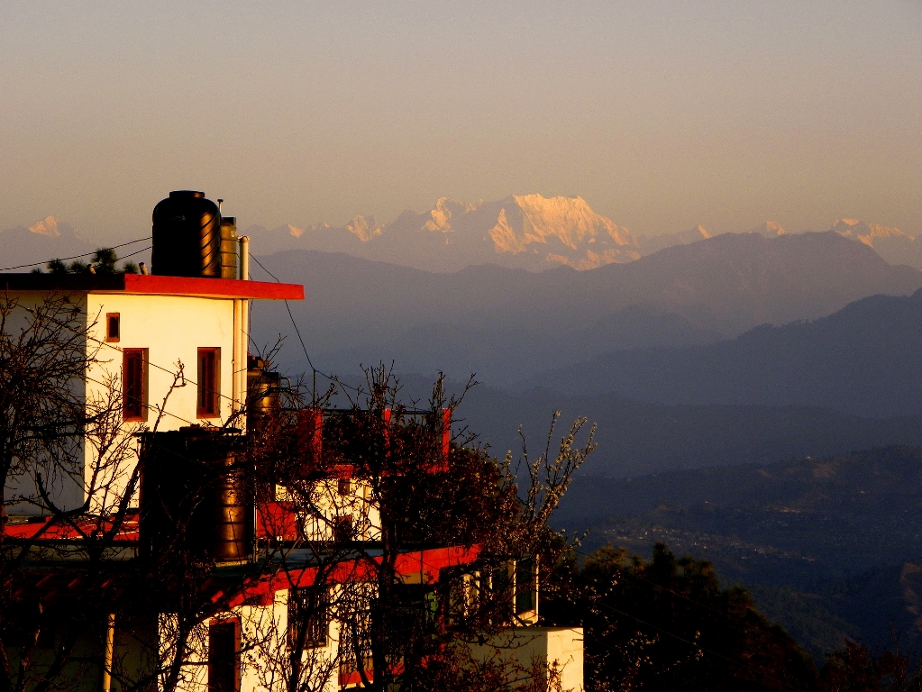 Восход в Гималаях