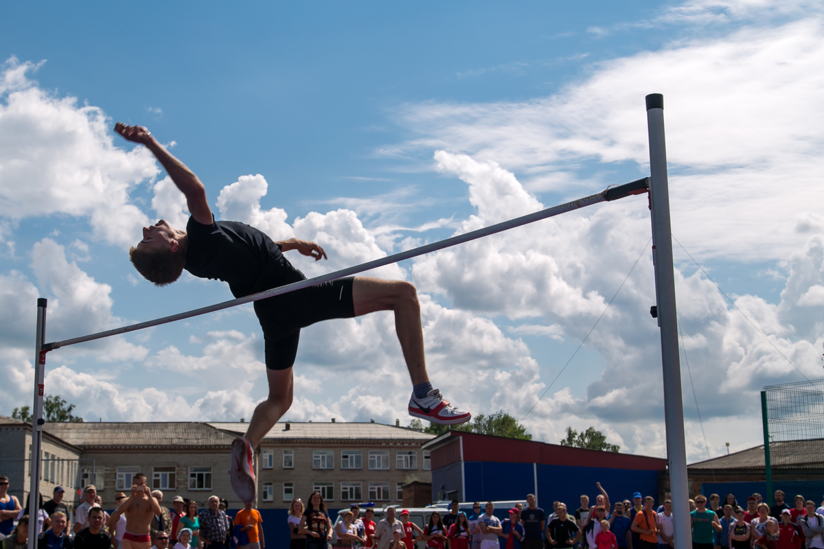 прыжки в высоту