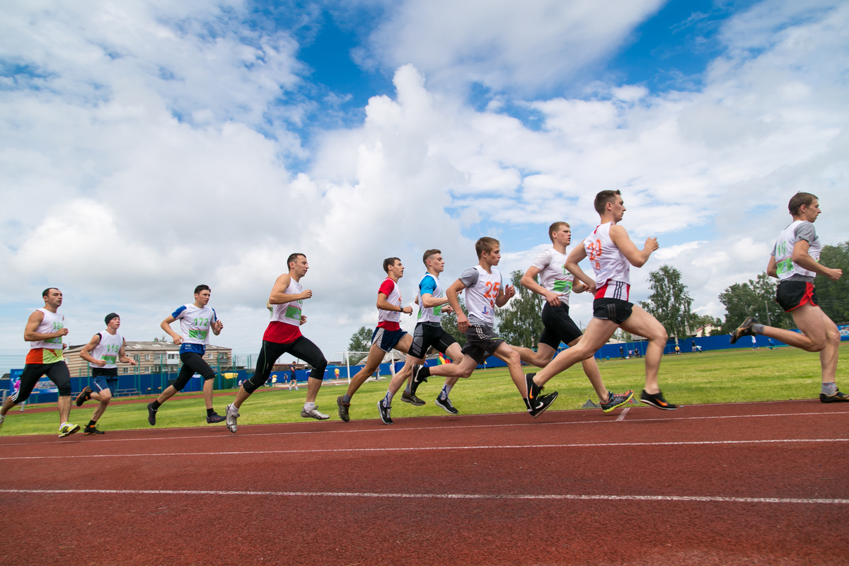 бег юноши