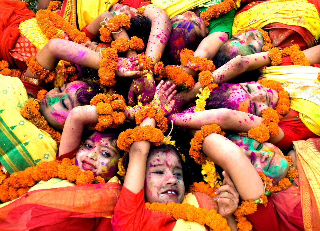 Holi Kids