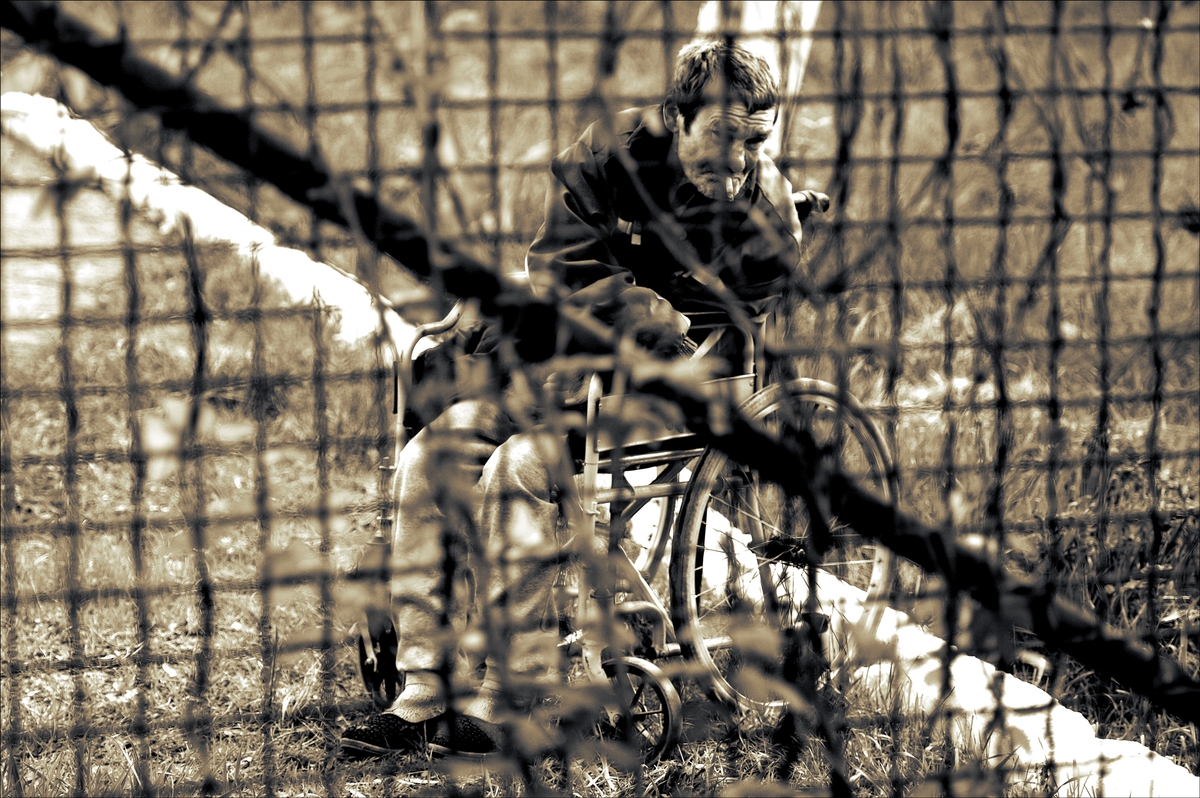 ДОМ ПРЕСТАРЕЛЫХ . . .