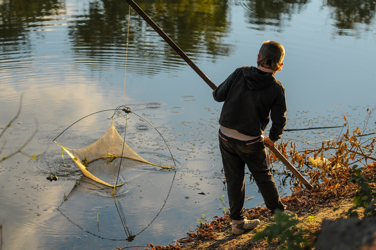РЫБАЧОК . . .