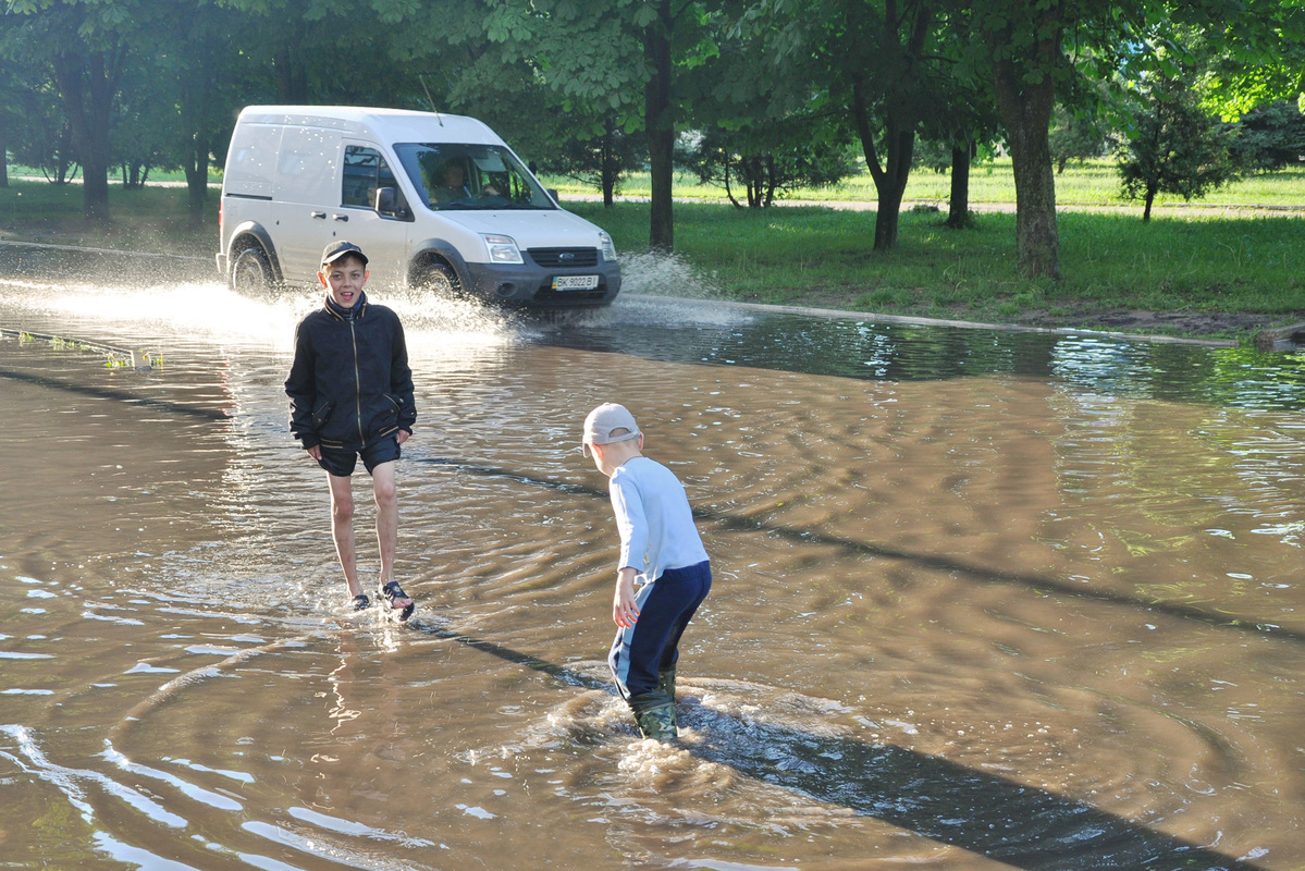 Човнів не вистачає