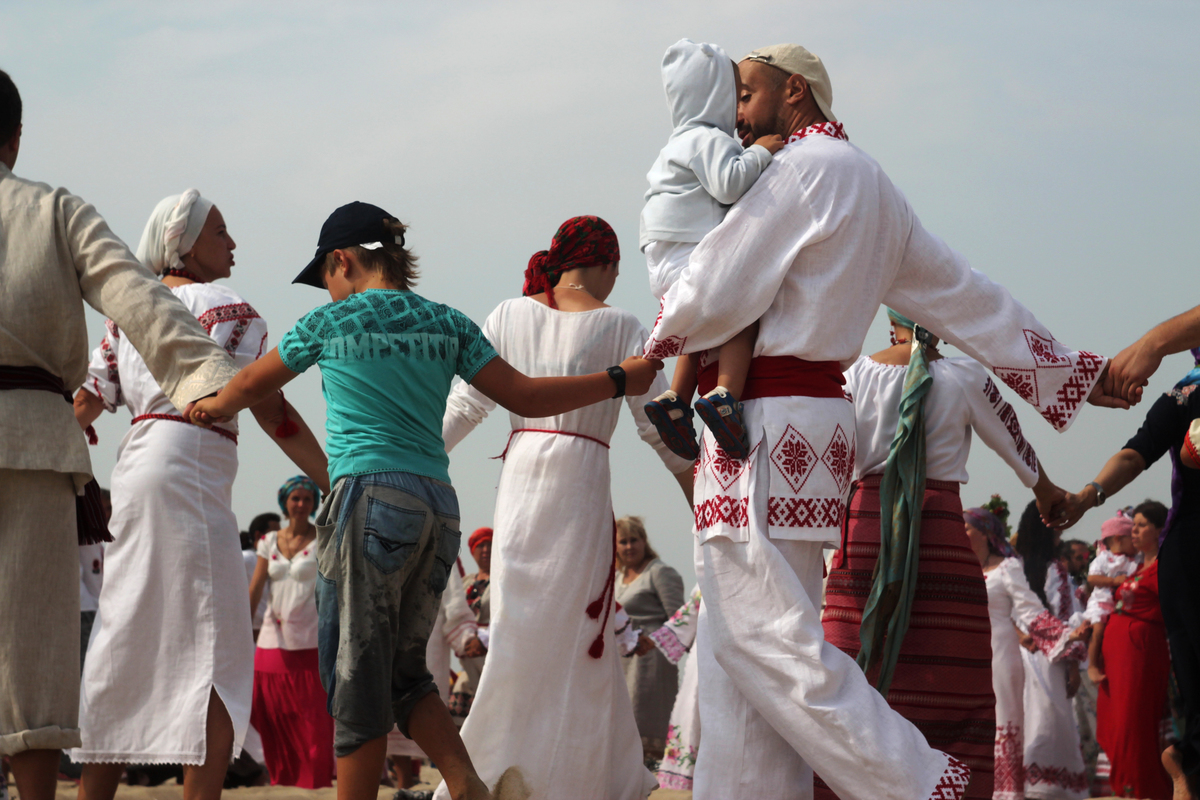 Связь поколений