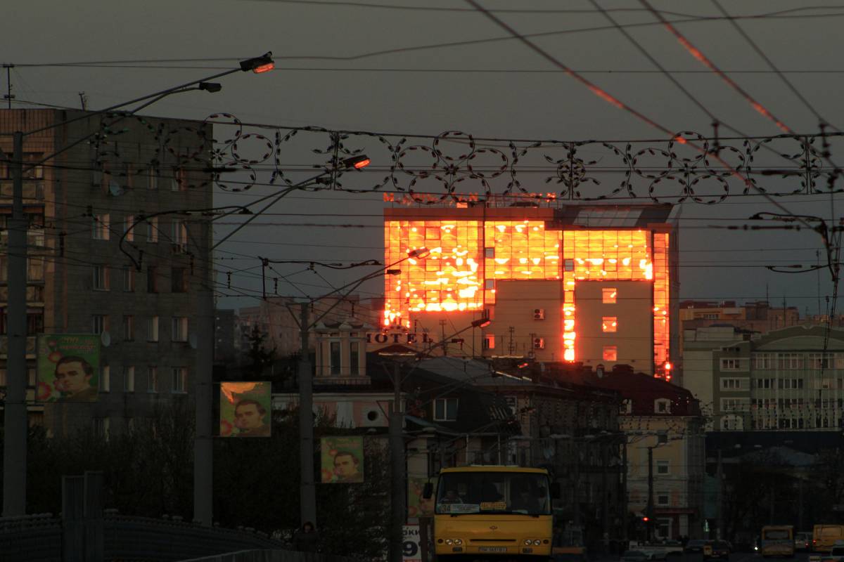 Місто вечірнє