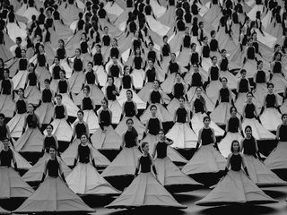 Черно‑белое