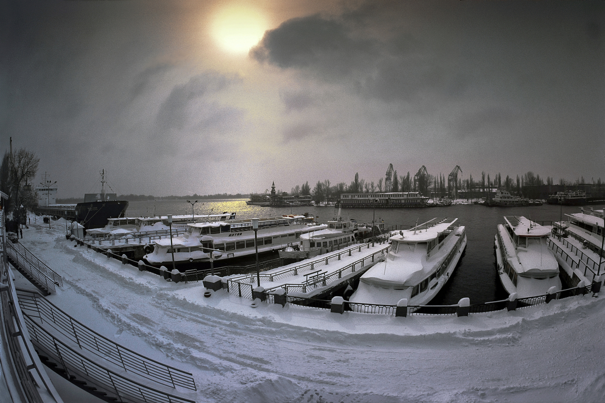 Ночной порт