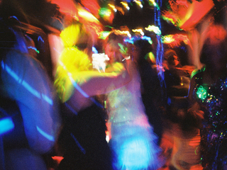 Вечірка в автобусі (ломо, плівка, скан)