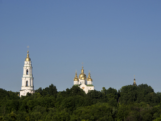 Полтавські храми (з вулиці Монастирська)