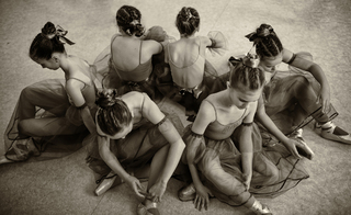 Circle of ballerinas