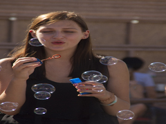 Нестерпна легкість буття (парад мильних бульок 2016)