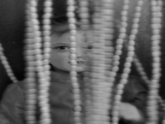 Спряталась...