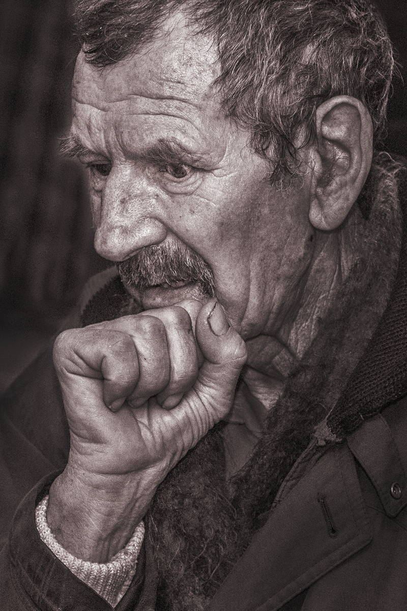 3. Кормление неимущих в Свято-Никольском храме.