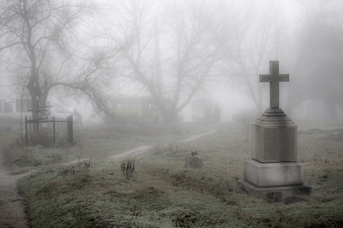 2. Умирающее кладбище.