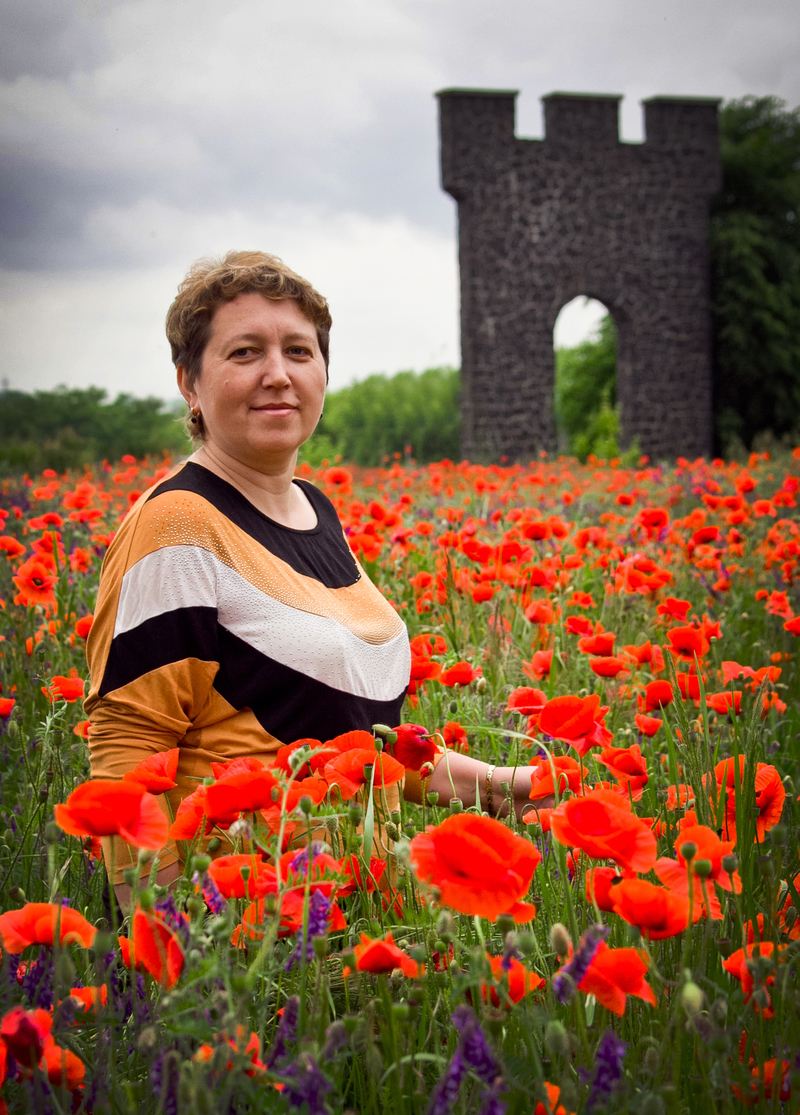 Маки... Рівне.....