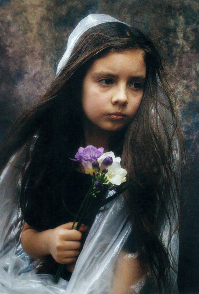 Портрет с весенними цветами