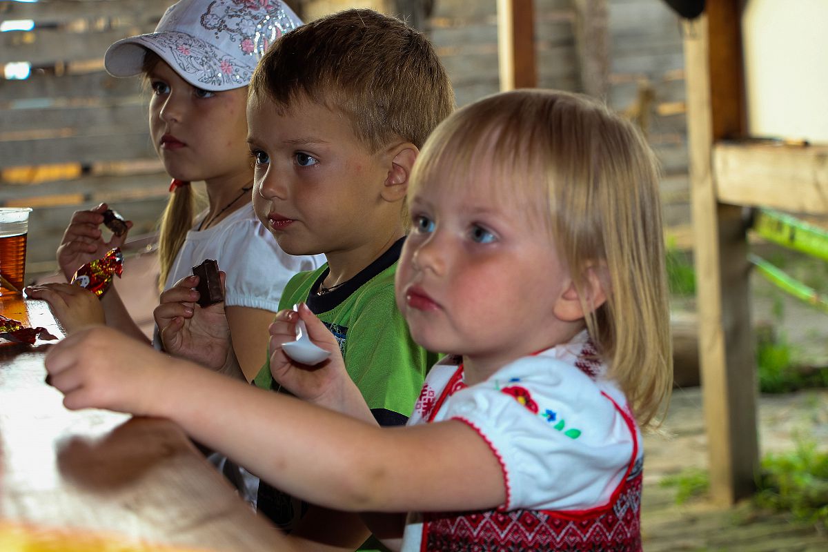 затаив дыхание