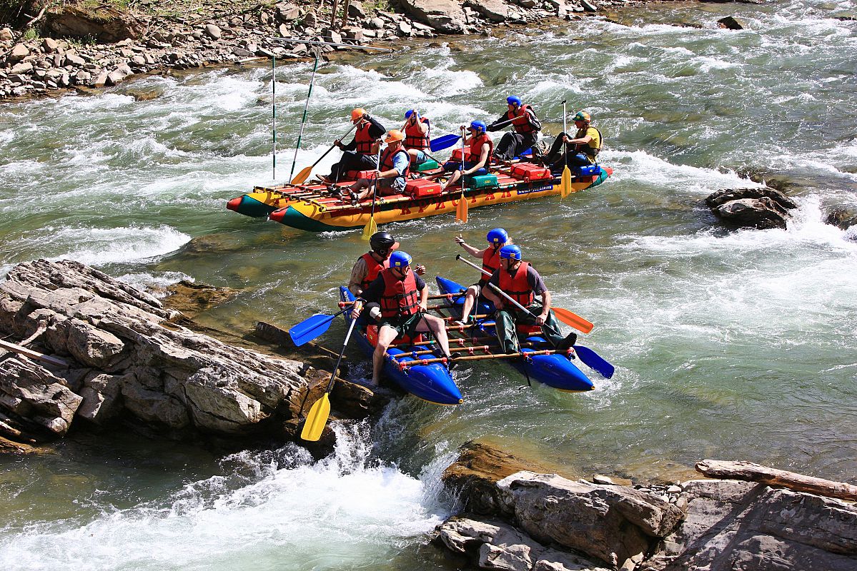На страховці.