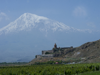 У подножья Арарата. Монастырь -крепость Хор Вирап