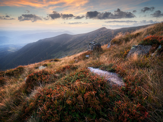 Хребет Пишконя